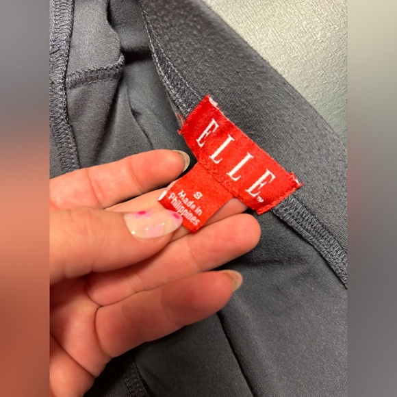 (4) Flowy Skirts for $12 - Picture 11 of 16